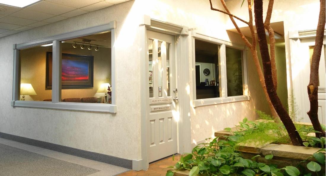 Outside view of Garland Grove Dentistry In Texas