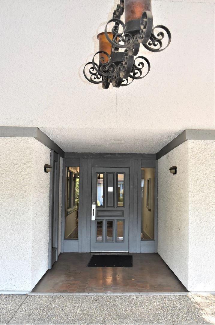 Garland Grove Dentistry - Entry